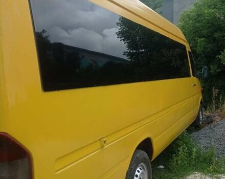 Жовтий Мерседес Sprinter, об'ємом двигуна 2.2 л та пробігом 575 тис. км за 11300 $, фото 1 на Automoto.ua