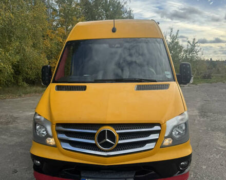 Желтый Мерседес Sprinter, объемом двигателя 0 л и пробегом 84 тыс. км за 49800 $, фото 1 на Automoto.ua