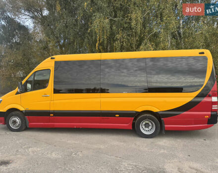 Желтый Мерседес Sprinter, объемом двигателя 0 л и пробегом 84 тыс. км за 49800 $, фото 5 на Automoto.ua