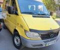 Желтый Мерседес Sprinter, объемом двигателя 2.1 л и пробегом 474 тыс. км за 4600 $, фото 2 на Automoto.ua