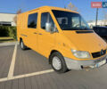 Желтый Мерседес Sprinter, объемом двигателя 2.2 л и пробегом 620 тыс. км за 6300 $, фото 1 на Automoto.ua