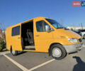 Желтый Мерседес Sprinter, объемом двигателя 2.2 л и пробегом 620 тыс. км за 6300 $, фото 34 на Automoto.ua