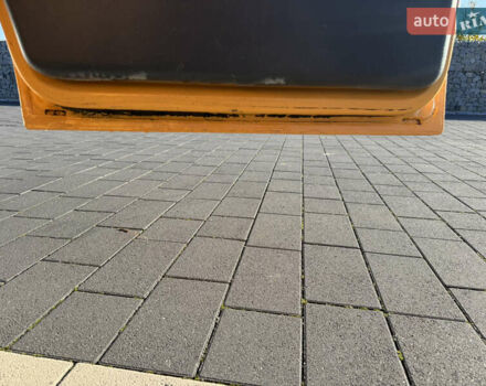 Желтый Мерседес Sprinter, объемом двигателя 2.2 л и пробегом 620 тыс. км за 6300 $, фото 47 на Automoto.ua