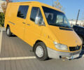 Желтый Мерседес Sprinter, объемом двигателя 2.2 л и пробегом 620 тыс. км за 6300 $, фото 32 на Automoto.ua