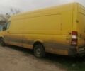 Желтый Мерседес Sprinter, объемом двигателя 2.1 л и пробегом 680 тыс. км за 4600 $, фото 1 на Automoto.ua
