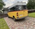 Желтый Мерседес Sprinter, объемом двигателя 2.1 л и пробегом 385 тыс. км за 6500 $, фото 1 на Automoto.ua