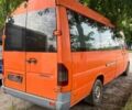 Желтый Мерседес Sprinter, объемом двигателя 2.9 л и пробегом 400 тыс. км за 3600 $, фото 3 на Automoto.ua