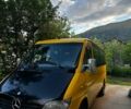 Желтый Мерседес Sprinter, объемом двигателя 2.7 л и пробегом 300 тыс. км за 5500 $, фото 2 на Automoto.ua