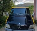 Желтый Мерседес Sprinter, объемом двигателя 2.7 л и пробегом 300 тыс. км за 5500 $, фото 1 на Automoto.ua