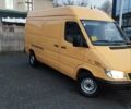 Желтый Мерседес Sprinter, объемом двигателя 2.2 л и пробегом 416 тыс. км за 9000 $, фото 1 на Automoto.ua