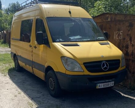 Желтый Мерседес Sprinter, объемом двигателя 2.2 л и пробегом 2 тыс. км за 7300 $, фото 2 на Automoto.ua
