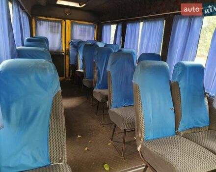 Желтый Мерседес Sprinter, объемом двигателя 0 л и пробегом 687 тыс. км за 3500 $, фото 4 на Automoto.ua