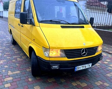 Желтый Мерседес Sprinter, объемом двигателя 2.9 л и пробегом 0 тыс. км за 5000 $, фото 2 на Automoto.ua