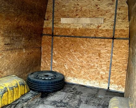 Желтый Мерседес Sprinter, объемом двигателя 2.9 л и пробегом 0 тыс. км за 5000 $, фото 9 на Automoto.ua