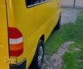 Желтый Мерседес Sprinter, объемом двигателя 2.3 л и пробегом 455 тыс. км за 6700 $, фото 16 на Automoto.ua