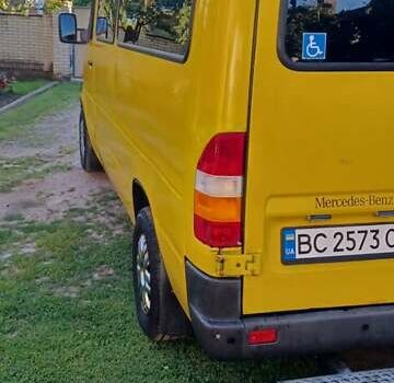 Желтый Мерседес Sprinter, объемом двигателя 2.3 л и пробегом 455 тыс. км за 6700 $, фото 19 на Automoto.ua