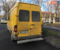 Желтый Мерседес Sprinter, объемом двигателя 2.3 л и пробегом 593 тыс. км за 6000 $, фото 4 на Automoto.ua