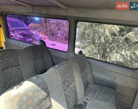Желтый Мерседес Sprinter, объемом двигателя 2.87 л и пробегом 500 тыс. км за 3500 $, фото 5 на Automoto.ua