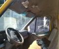 Желтый Мерседес Sprinter, объемом двигателя 2.9 л и пробегом 300 тыс. км за 5300 $, фото 9 на Automoto.ua