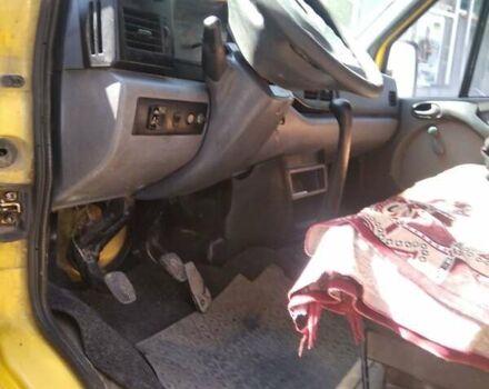 Желтый Мерседес Sprinter, объемом двигателя 2.9 л и пробегом 300 тыс. км за 5300 $, фото 2 на Automoto.ua