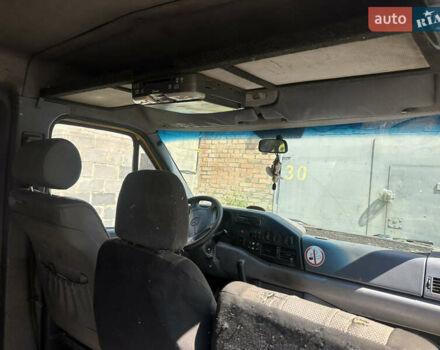 Желтый Мерседес Sprinter, объемом двигателя 2.87 л и пробегом 500 тыс. км за 3500 $, фото 6 на Automoto.ua