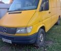Желтый Мерседес Sprinter, объемом двигателя 2.3 л и пробегом 600 тыс. км за 5700 $, фото 1 на Automoto.ua