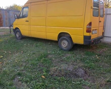 Желтый Мерседес Sprinter, объемом двигателя 2.3 л и пробегом 600 тыс. км за 5700 $, фото 2 на Automoto.ua