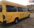 Желтый Мерседес Sprinter, объемом двигателя 2.9 л и пробегом 350 тыс. км за 5000 $, фото 1 на Automoto.ua