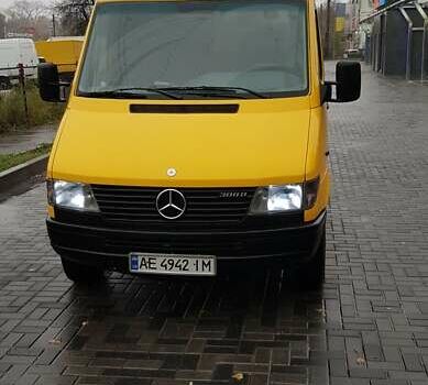 Мерседес Sprinter 1999 в Синельниковом на Automoto.ua Желтый Мерседес Sprinter, объемом двигателя 2.3 л и пробегом 488 тыс. км за 5500 $, фото 22 на Automoto.ua
