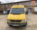 Желтый Мерседес Sprinter, объемом двигателя 2.9 л и пробегом 495 тыс. км за 7000 $, фото 6 на Automoto.ua