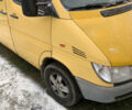 Желтый Мерседес Sprinter, объемом двигателя 2.15 л и пробегом 433 тыс. км за 7500 $, фото 24 на Automoto.ua