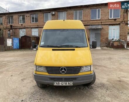 Желтый Мерседес Sprinter, объемом двигателя 2.9 л и пробегом 495 тыс. км за 7000 $, фото 7 на Automoto.ua