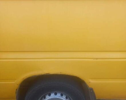 Желтый Мерседес Sprinter, объемом двигателя 0 л и пробегом 150 тыс. км за 5300 $, фото 1 на Automoto.ua