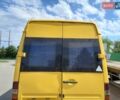 Желтый Мерседес Sprinter, объемом двигателя 2.2 л и пробегом 827 тыс. км за 4900 $, фото 2 на Automoto.ua