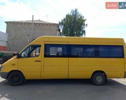 Желтый Мерседес Sprinter, объемом двигателя 0 л и пробегом 150 тыс. км за 5300 $, фото 4 на Automoto.ua