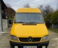 Желтый Мерседес Sprinter, объемом двигателя 2.2 л и пробегом 700 тыс. км за 10500 $, фото 1 на Automoto.ua