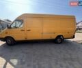 Желтый Мерседес Sprinter, объемом двигателя 2.1 л и пробегом 252 тыс. км за 7000 $, фото 1 на Automoto.ua