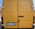 Желтый Мерседес Sprinter, объемом двигателя 2.1 л и пробегом 252 тыс. км за 7000 $, фото 1 на Automoto.ua