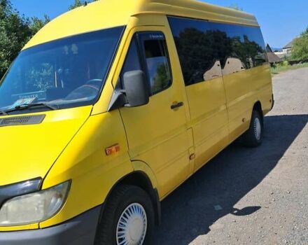 Желтый Мерседес Sprinter, объемом двигателя 2.15 л и пробегом 5 тыс. км за 7000 $, фото 3 на Automoto.ua