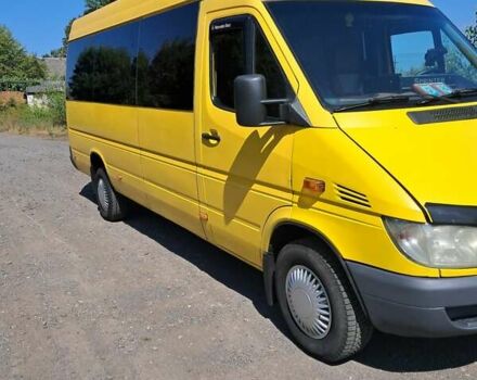 Желтый Мерседес Sprinter, объемом двигателя 2.15 л и пробегом 5 тыс. км за 7000 $, фото 2 на Automoto.ua