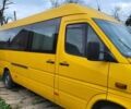 Желтый Мерседес Sprinter, объемом двигателя 2.15 л и пробегом 600 тыс. км за 10700 $, фото 4 на Automoto.ua