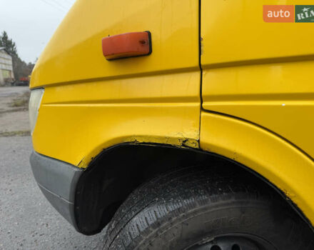 Жовтий Мерседес Sprinter, об'ємом двигуна 2.15 л та пробігом 800 тис. км за 6500 $, фото 8 на Automoto.ua