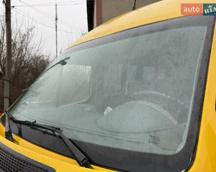 Жовтий Мерседес Sprinter, об'ємом двигуна 2.15 л та пробігом 800 тис. км за 6500 $, фото 5 на Automoto.ua