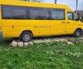 Желтый Мерседес Sprinter, объемом двигателя 2.15 л и пробегом 600 тыс. км за 10700 $, фото 1 на Automoto.ua