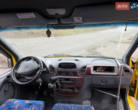 Жовтий Мерседес Sprinter, об'ємом двигуна 2.15 л та пробігом 800 тис. км за 6500 $, фото 17 на Automoto.ua