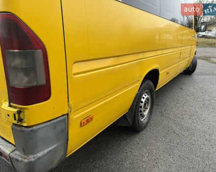 Жовтий Мерседес Sprinter, об'ємом двигуна 2.15 л та пробігом 800 тис. км за 6500 $, фото 14 на Automoto.ua