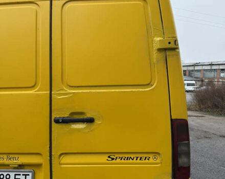 Жовтий Мерседес Sprinter, об'ємом двигуна 2.15 л та пробігом 800 тис. км за 6500 $, фото 12 на Automoto.ua