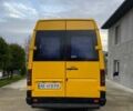 Желтый Мерседес Sprinter, объемом двигателя 2.2 л и пробегом 700 тыс. км за 10500 $, фото 4 на Automoto.ua