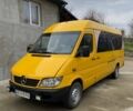 Желтый Мерседес Sprinter, объемом двигателя 2.2 л и пробегом 700 тыс. км за 10500 $, фото 8 на Automoto.ua