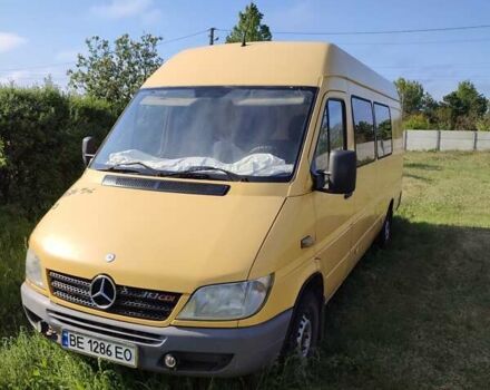 Желтый Мерседес Sprinter, объемом двигателя 2.1 л и пробегом 1 тыс. км за 8750 $, фото 1 на Automoto.ua